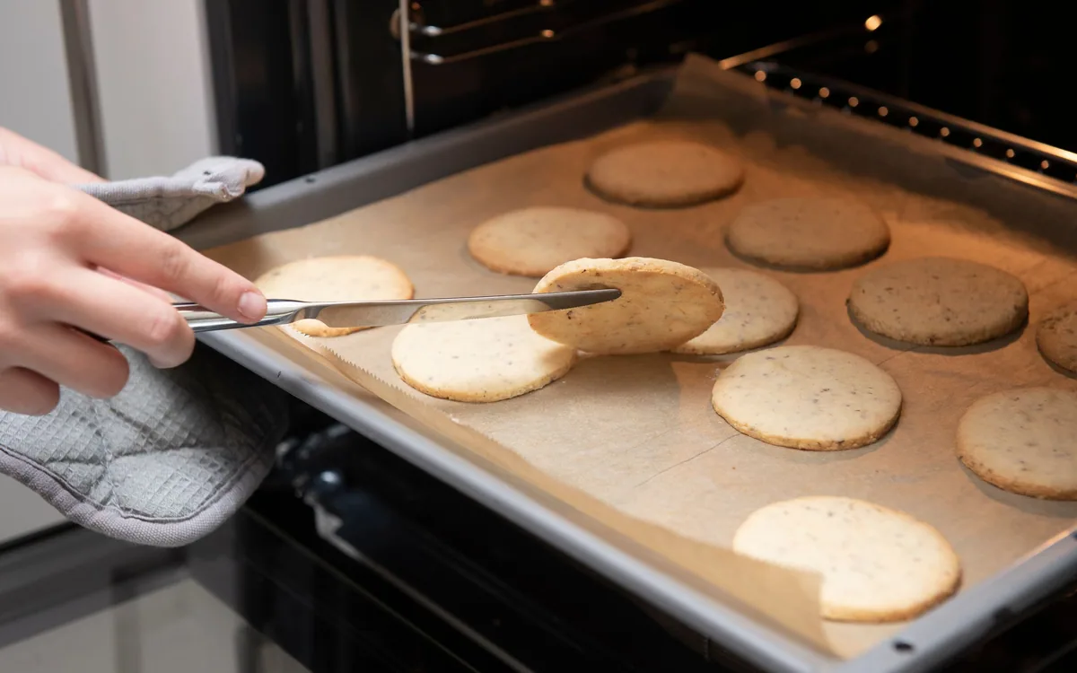 Build Your Washing Rack Choose a sheet pan that works with your oven and cooling rack ...